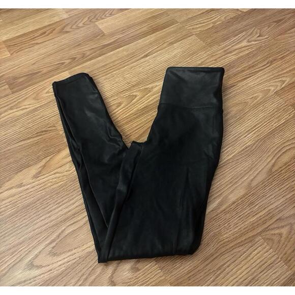 Spanx Faux Leather Leggings Size Small Petite - Picture 2 of 8